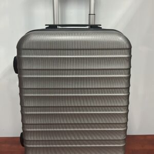 Maleta rígida giratoria de 56 cm AMAZON BASICS