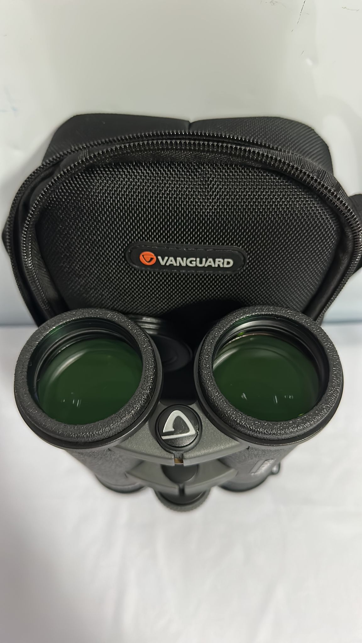 Vanguard Endeavor ED II - Prismáticos con Vidrio Hoya ED - Imagen 3