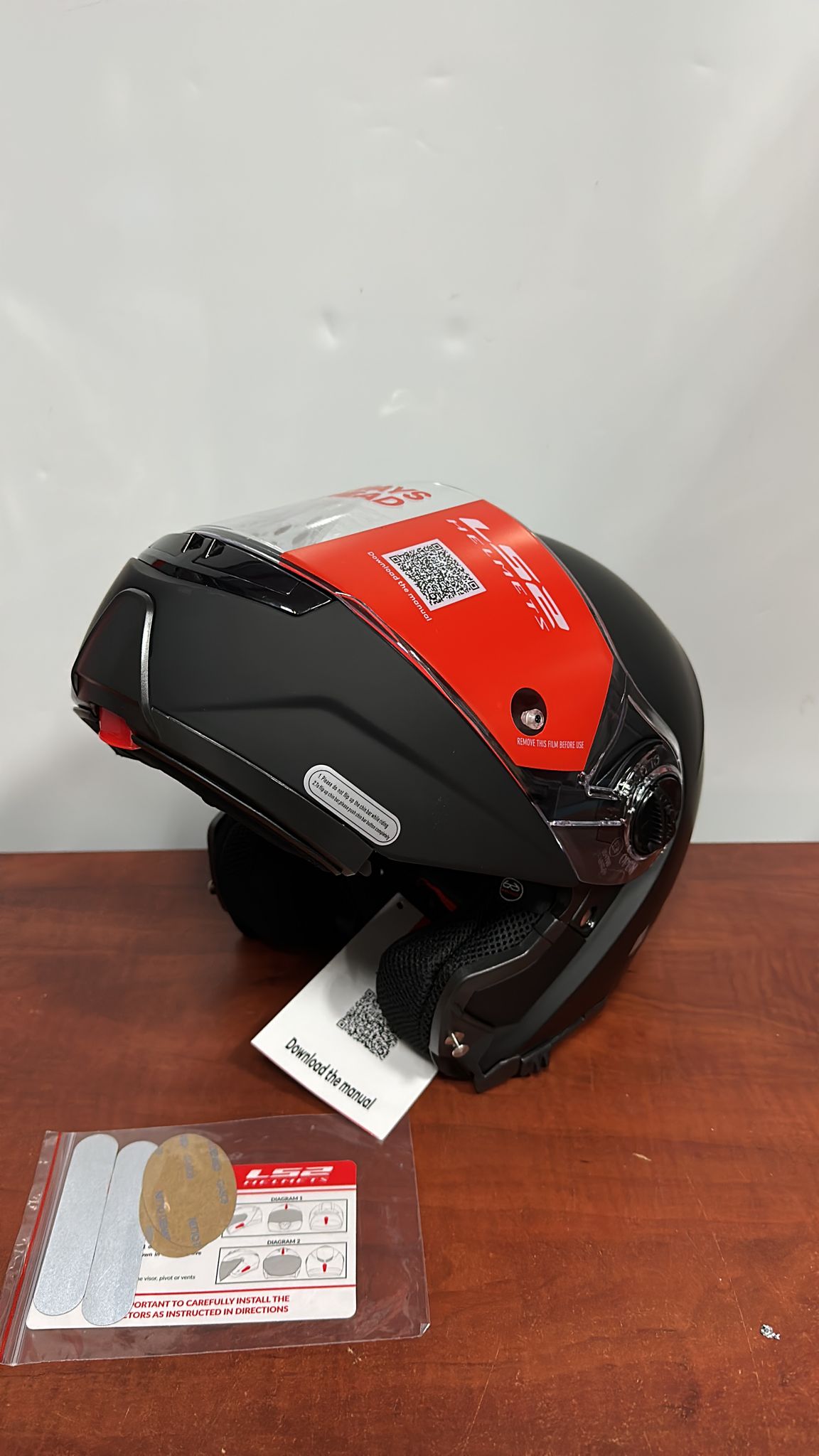 Casco Integral LS2 Strobe FF325 Solid TALLA M - Imagen 2